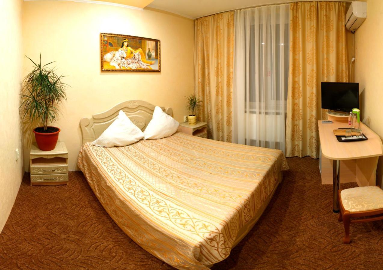 De Luxe Hotell Khmil'nyk Eksteriør bilde